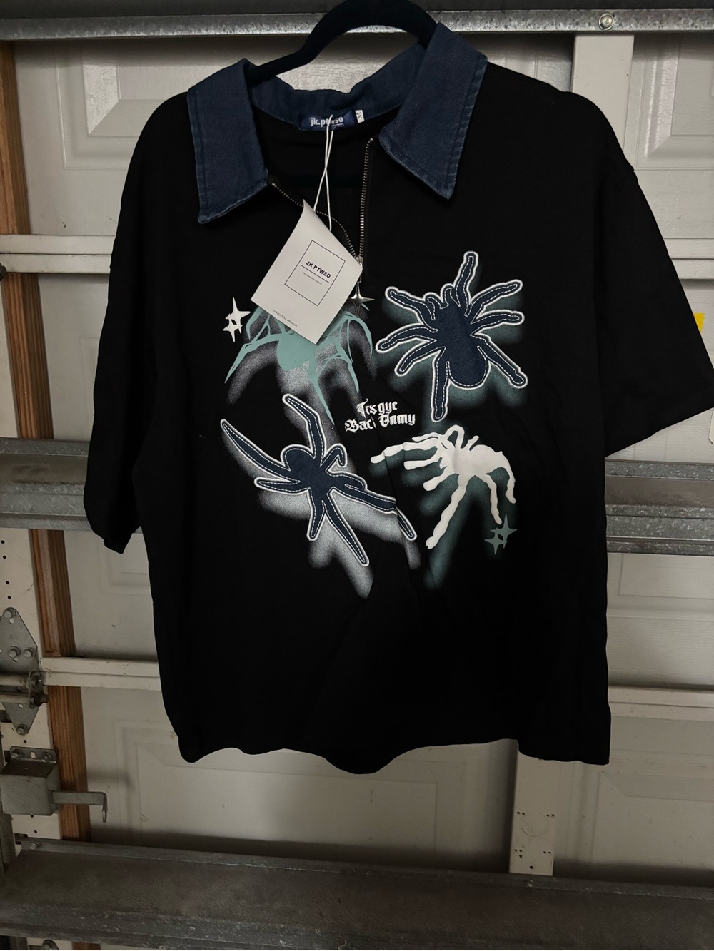 JK Designs Black Short-Sleeve Spider Graphic Polo Tee with Denim Collar